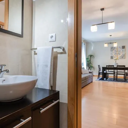 Apartment T2 *